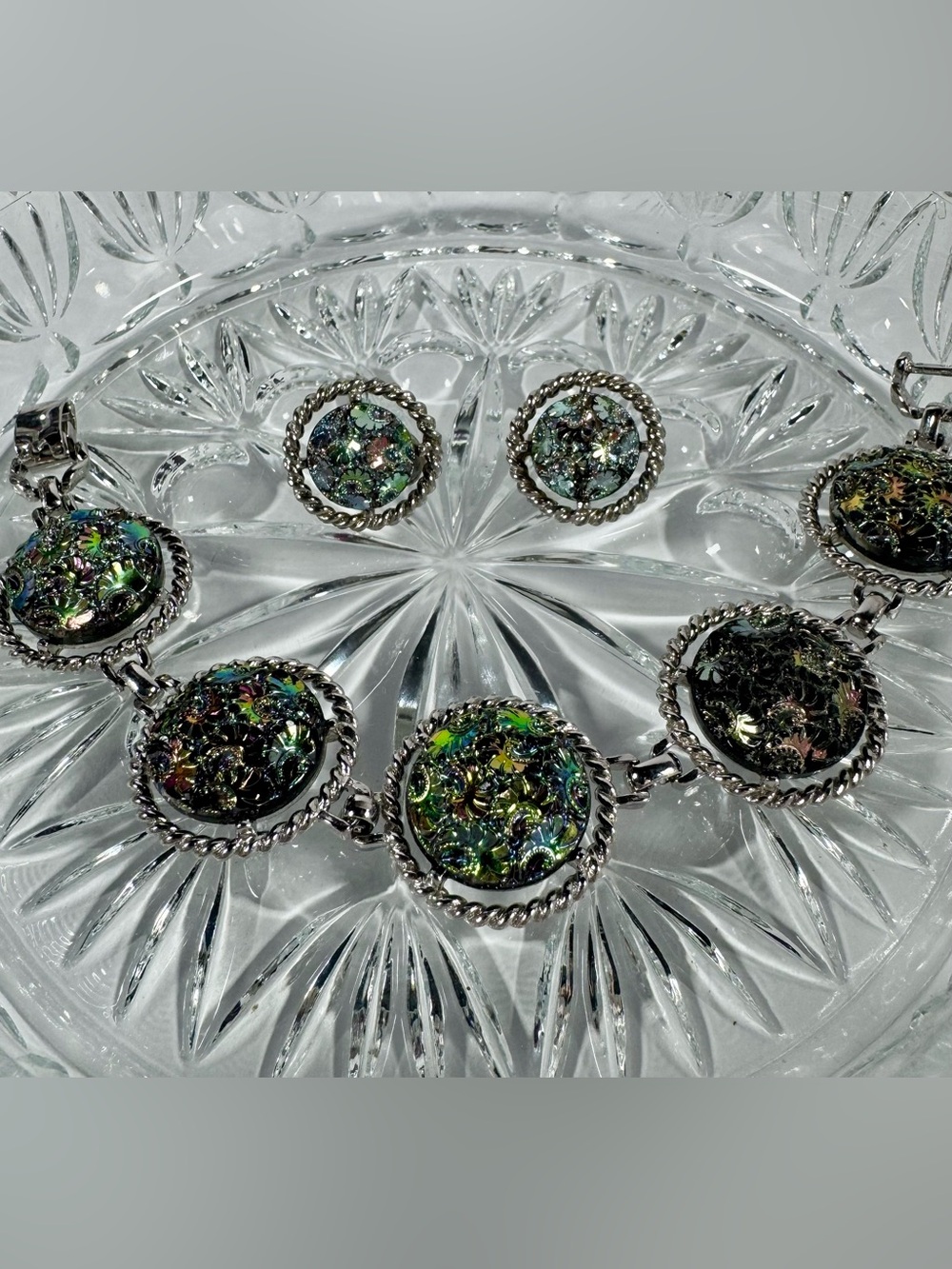 VTG 1973 Sarah Coventry Northern Lights Bracelet Earrings Set Iridescent Silver